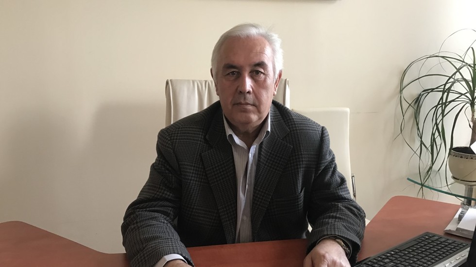 На снимката: Новият председател на Академията - проф. Иван Пачев