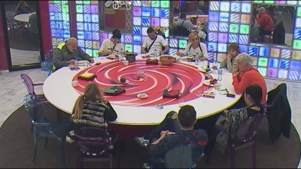 Звездите попълват "Годишника на Big Brother"